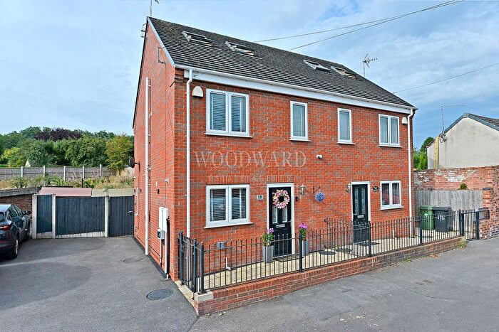 3 Bedroom Semi-detached House For Sale In Bridle Lane, Ripley, DE5