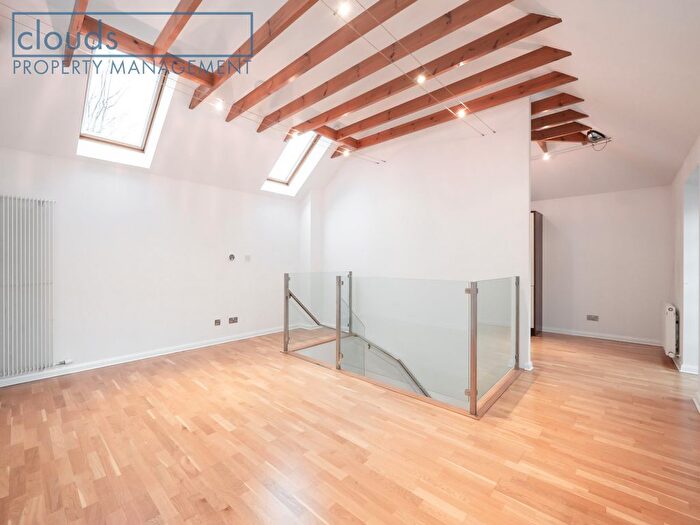 2 Bedroom Mews To Rent In Cornwallis Place, New Town, EH3