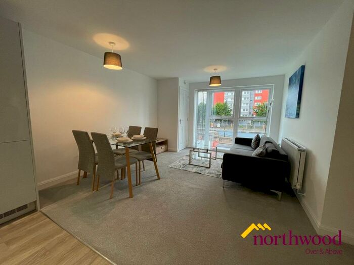 2 Bedroom Flat To Rent In Belgrave Middleway, City Centre, Birmingham, B5