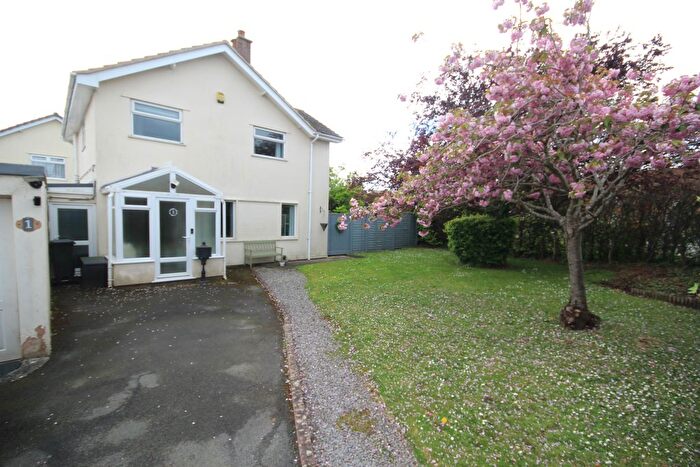 3 Bedroom Detached House For Sale In Duke Avenue, Bridgwater, TA5