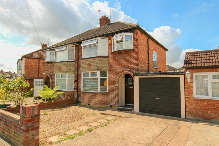 3 Bedroom Semi-Detached House To Rent In Ryefield Avenue, Hillingdon, Uxbridge, UB10