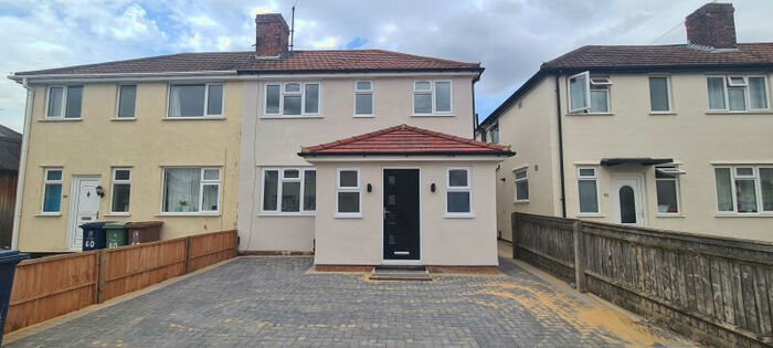 6 Bedroom Semi-Detached House To Rent In Napier Road **Available In August **, OX4