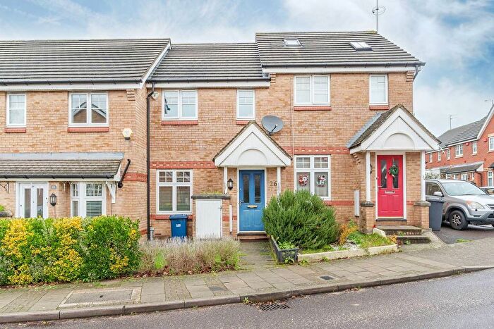 2 Bedroom Flat For Sale In Magnolia Garden, Edgware, HA8