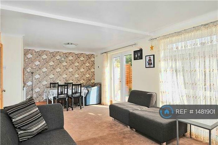 3 Bedroom Terraced House To Rent In Concorde Drive, Bristol, BS10