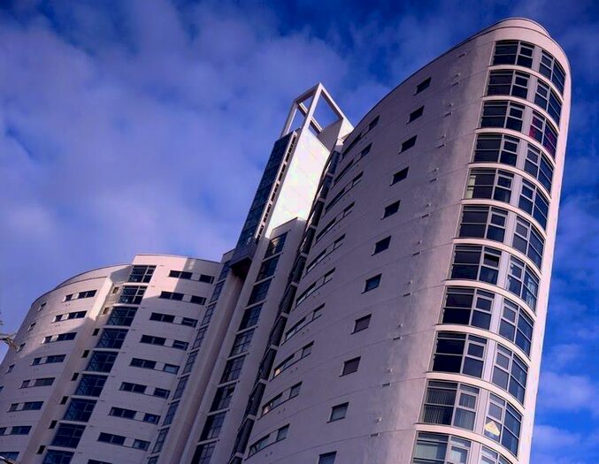 2 Bedroom Apartment To Rent In Altolusso, Bute Terrace, Cardiff, CF10