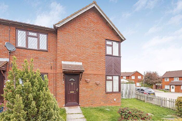 3 Bedroom End Of Terrace House For Sale In Huntingbrooke, Milton Keynes, MK8