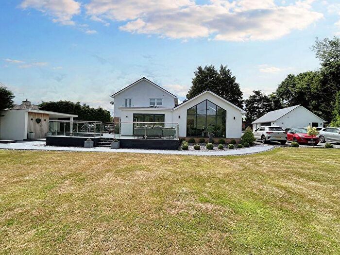 4 Bedroom Detached House For Sale In High Road, Burgh Castle, Great Yarmouth, NR31