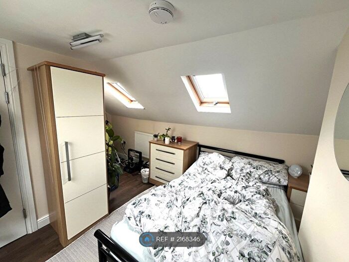 6 Bedroom Terraced House To Rent In Beverley Road, Bristol, BS7