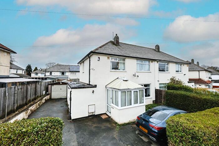 4 Bedroom Semi Detached House For Sale In Raynel Green, Leeds, West Yorkshire, LS16