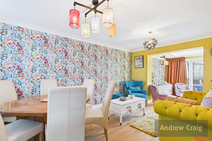 3 Bedroom Town House For Sale In Bents Park Road, South Shields, NE33