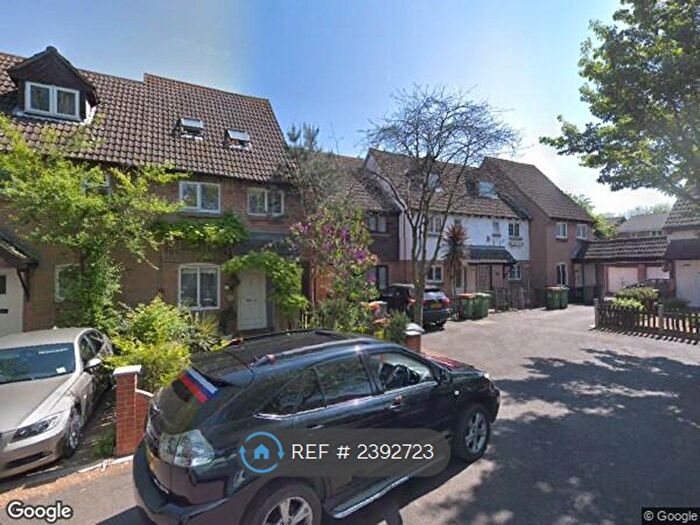 4 Bedroom Terraced House To Rent In Emerald Close, Beckton, E16