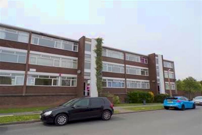 2 Bedroom Flat To Rent In Hornby Road, Bromborough, CH62