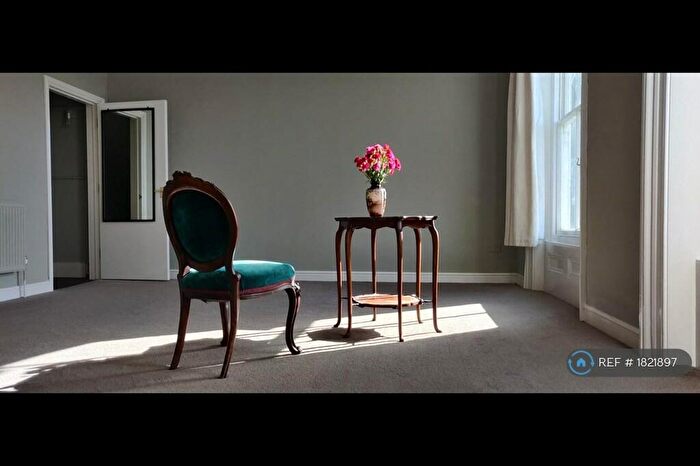 1 Bedroom Flat To Rent In Victoria Park, Dover, CT16