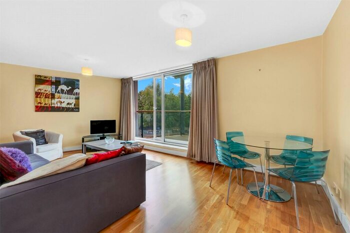 2 Bedroom Apartment To Rent In Limehouse Basin, E14