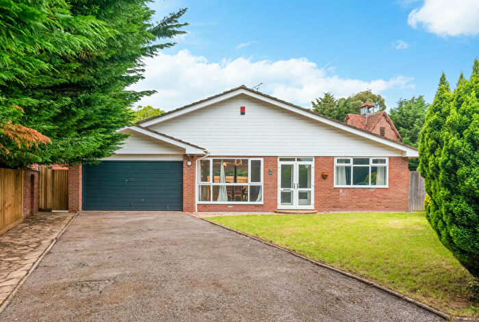 4 Bedroom Detached Bungalow To Rent In Large Detached Bedroom Bugalow-Barford, CV35