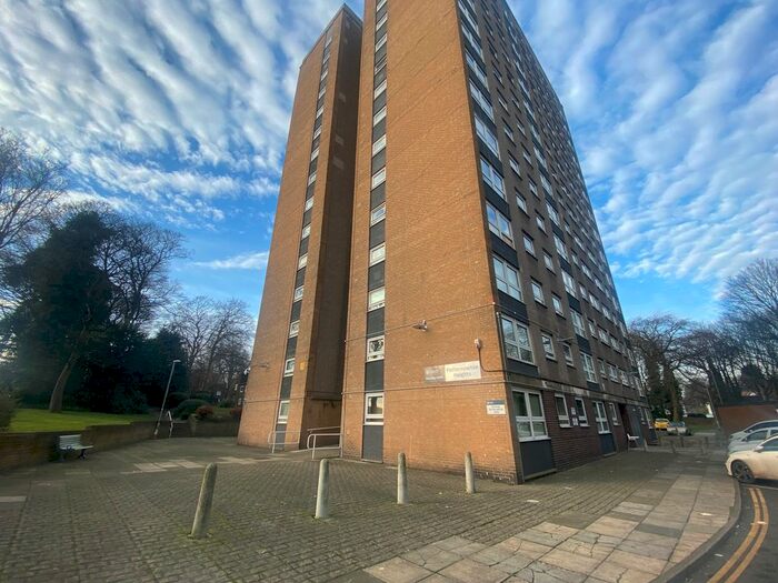 2 Bedroom Flat To Rent In Potternewton Heights, Chapel Allerton, Leeds, LS7