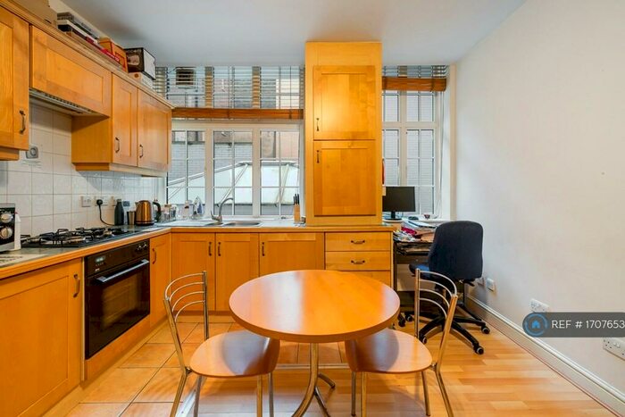 Studio To Rent In Mansell Street, London, E1