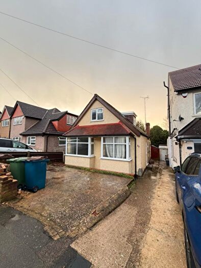4 Bedroom Bungalow To Rent In Brooke Avenue, South Harrow, HA2