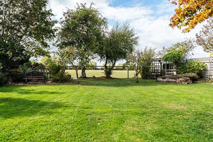 5 Bedroom Detached House For Sale In The Beeches, Lydiard Millicent, SN5