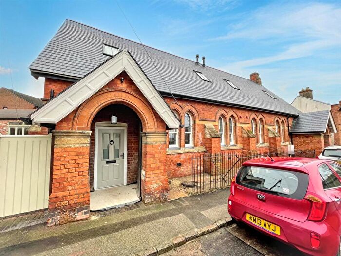 2 Bedroom Semi-Detached House To Rent In College Street, Wollaston, Wellingborough, NN29