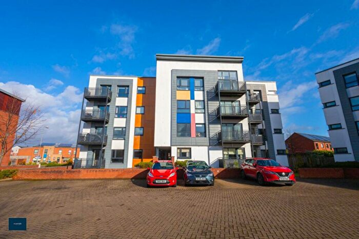 2 Bedroom Flat To Rent In Flat / Shuna Street Glasgow, G20