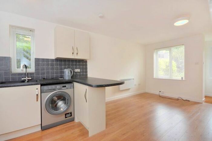1 Bedroom Property To Rent In Mount Hermon Road, Woking, GU22