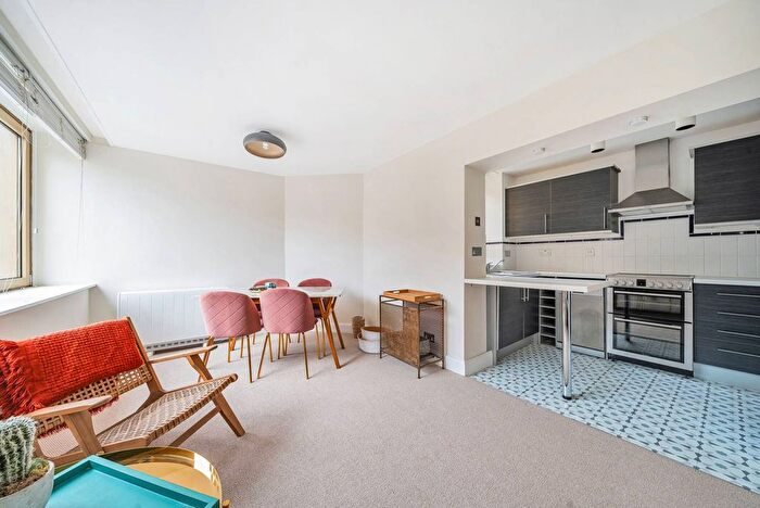 1 Bedroom Flat To Rent In Kings Road, Chelsea, London, SW3