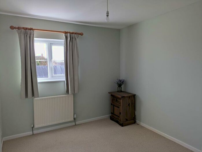 2 Bedroom House To Rent In Chestnut Drive, Bulkington, Devizes, SN10
