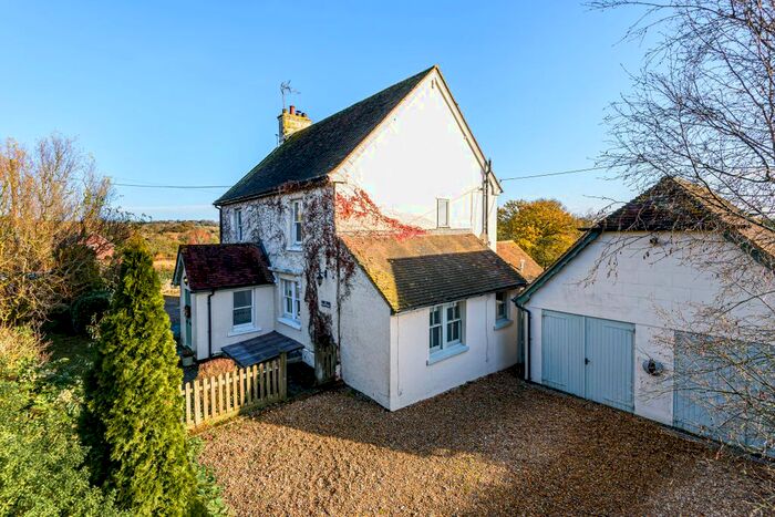4 Bedroom Detached House For Sale In Headcorn Road, Grafty Green, Maidstone ME17