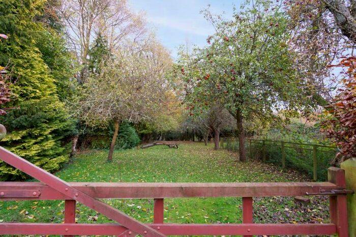 2 Bedroom Detached Bungalow For Sale In Ibstone, High Wycombe, HP14