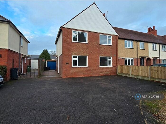 3 Bedroom End Of Terrace House To Rent In South Road, Stourbridge, DY8