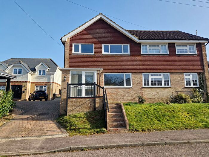 3 Bedroom Semi-Detached House To Rent In The Glen, Shepherdswell, CT15