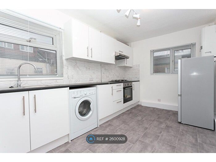 1 Bedroom Flat To Rent In Reginald Road, London, E7