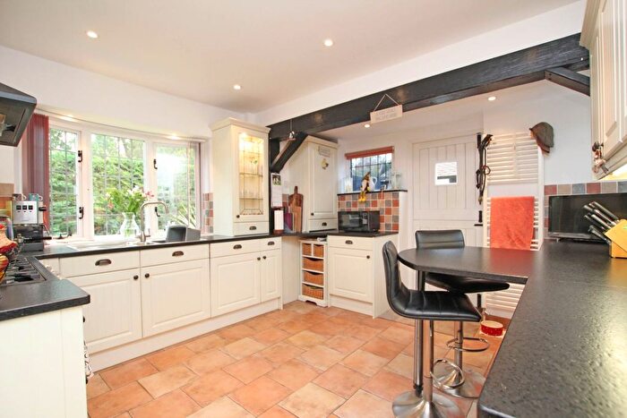 4 Bedroom Detached House For Sale In The Close, Off Huggetts Lane, Eastbourne, BN22