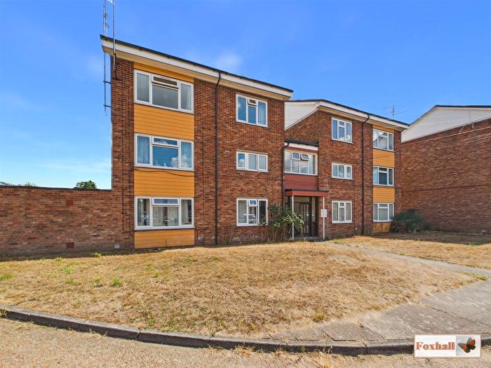 3 Bedroom Flat For Sale In Heath View, Kesgrave, Ipswich, IP5