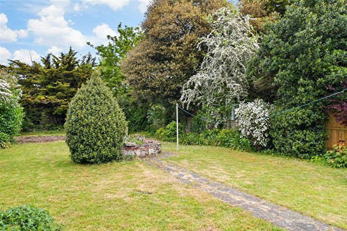 3 Bedroom Detached Bungalow For Sale In Northdown Park Road, Margate, Kent, CT9 - Photo 1