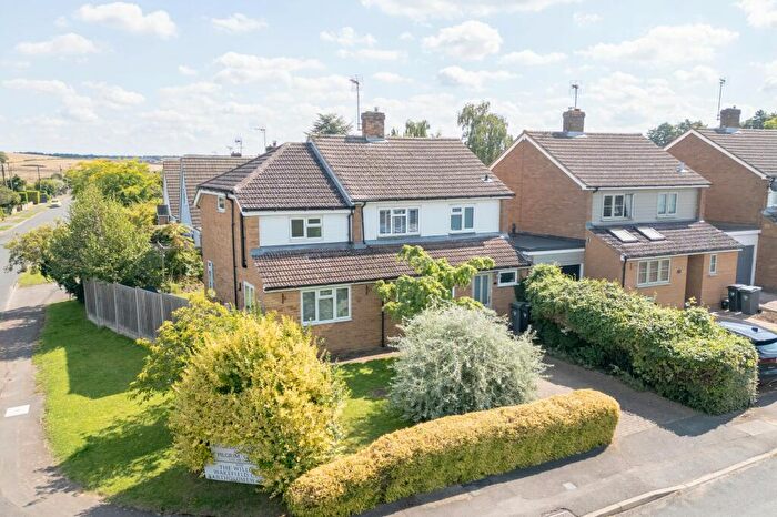 4 Bedroom Link Detached House For Sale In Spencer Road, Great Chesterford, CB10