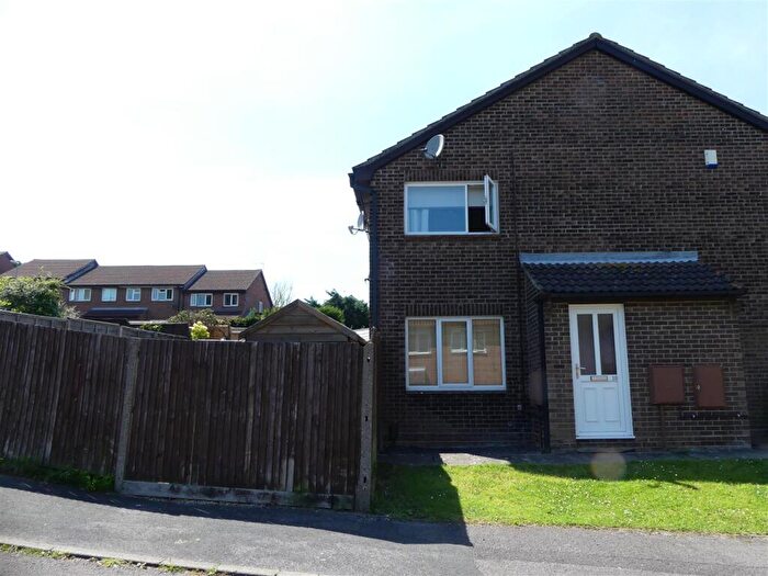 1 Bedroom End Of Terrace House To Rent In Quebec Gardens, Bursledon, SO31