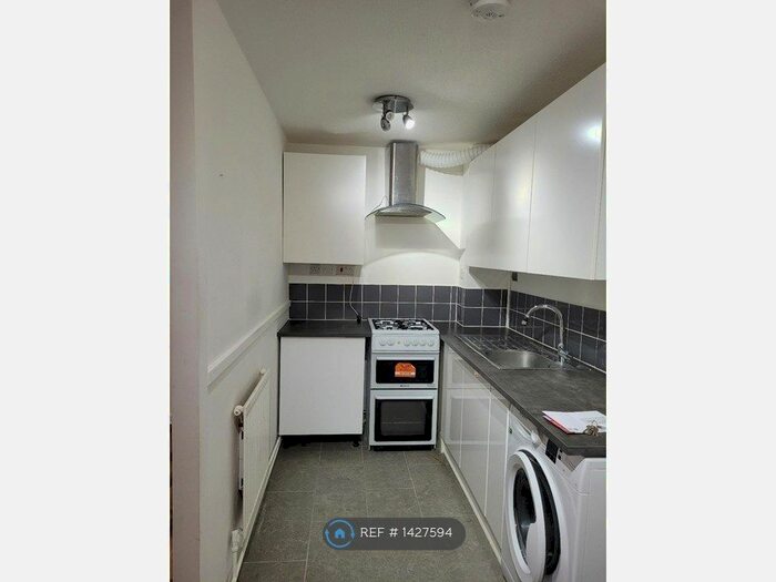 1 Bedroom Semi-Detached House To Rent In Nickelby Close, London, SE28
