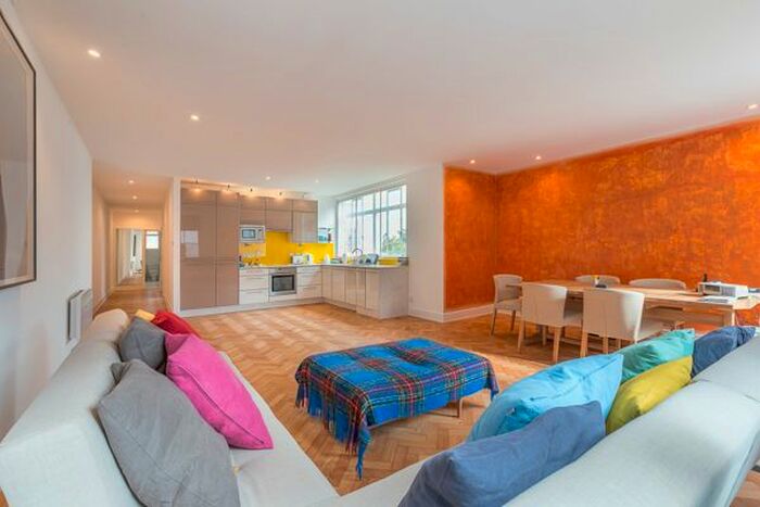 2 Bedroom Flat To Rent In Blackfriars Road, London, SE1