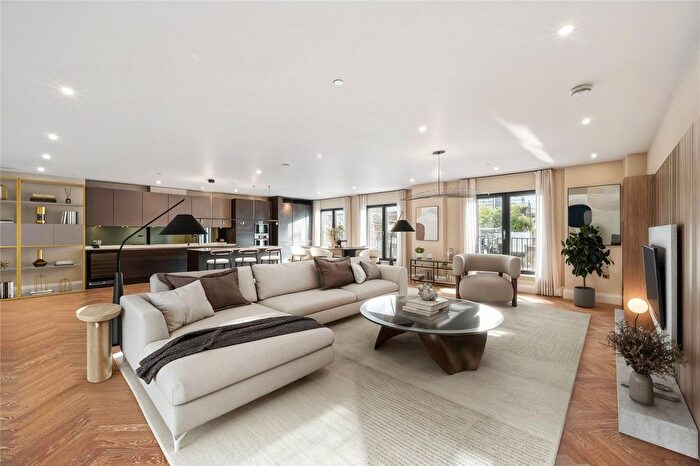 3 Bedroom Flat To Rent In Molyneux Street, London, W1H