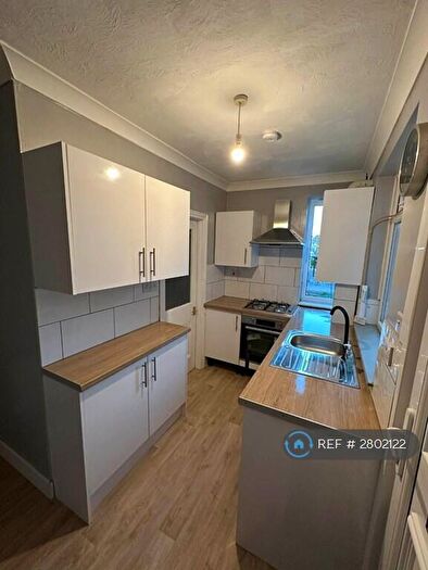 2 Bedroom Flat To Rent In Nelson Road, Gillingham, ME7