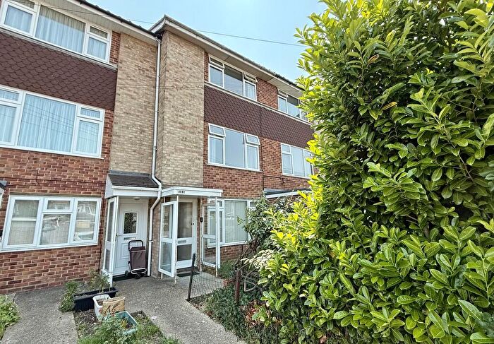 2 Bedroom Apartment For Sale In Battery Close, Gosport, PO12