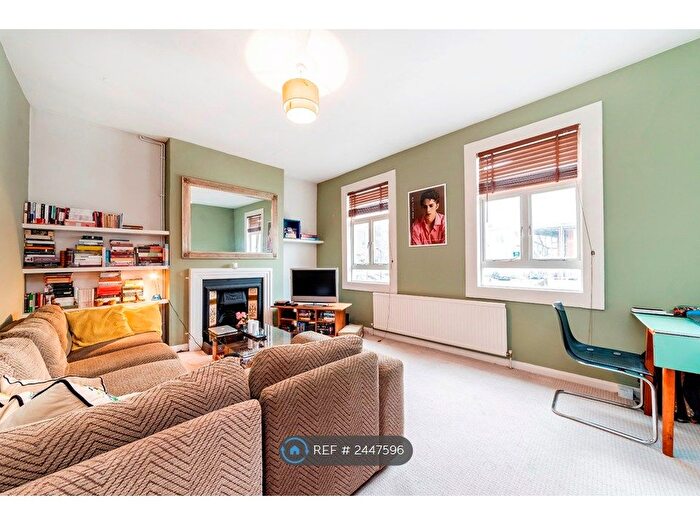 2 Bedroom Maisonette To Rent In Wendover Road, London, NW10