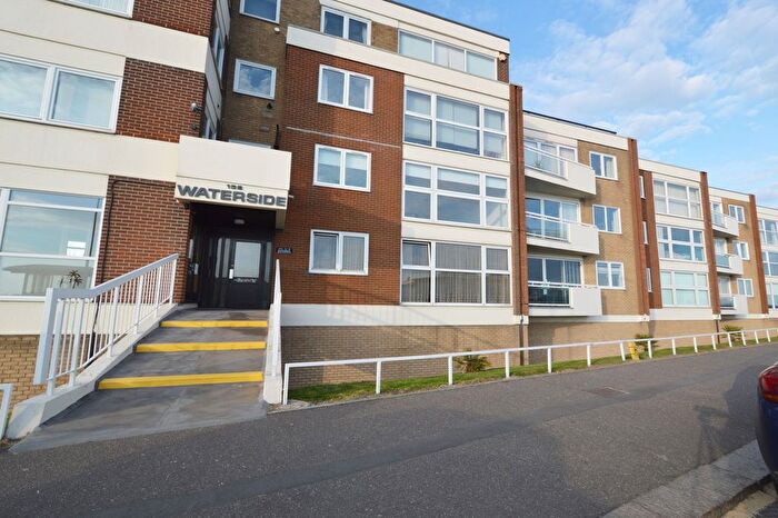 2 Bedroom Flat To Rent In Eastern Esplanade, Waterside, SS1