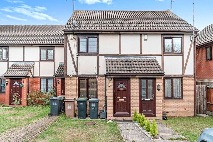 2 Bedroom Terraced House To Rent In Perrymead, Luton, Bedfordshire, LU2