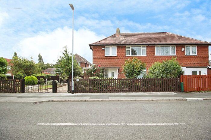 2 Bedroom Semi-detached House For Sale In Ring Road, Middleton, Leeds, LS10
