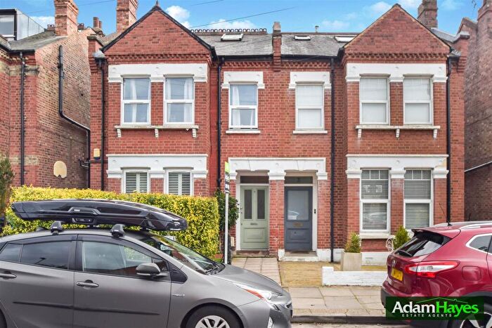 4 Bedroom Apartment For Sale In Stanley Road, East Finchley, N2