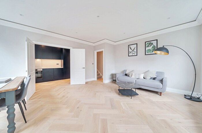 4 Bedroom Terraced House For Sale In Jeddo Road, London, W12