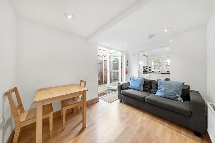 5 Bedroom Terraced House To Rent In Fenham Road, Peckham, SE15